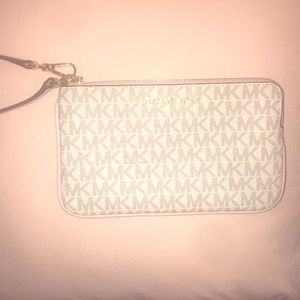 Michael Kors Jet Set Travel Wristlet